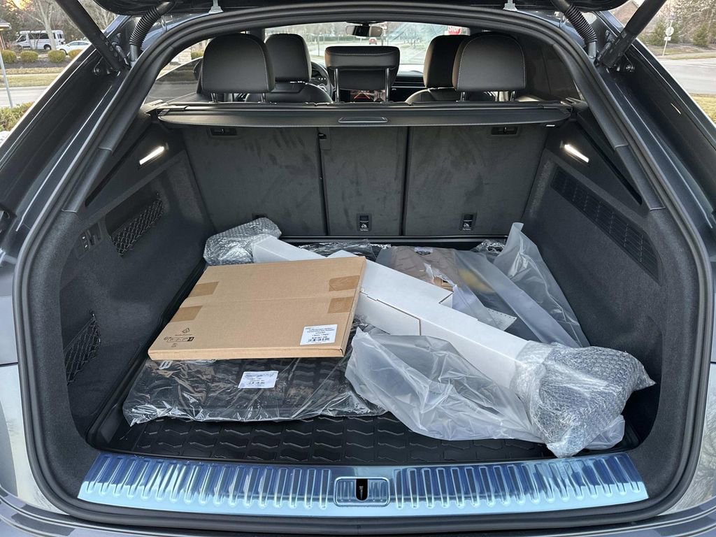 New 2026 Audi Q8 Premium Plus image 9