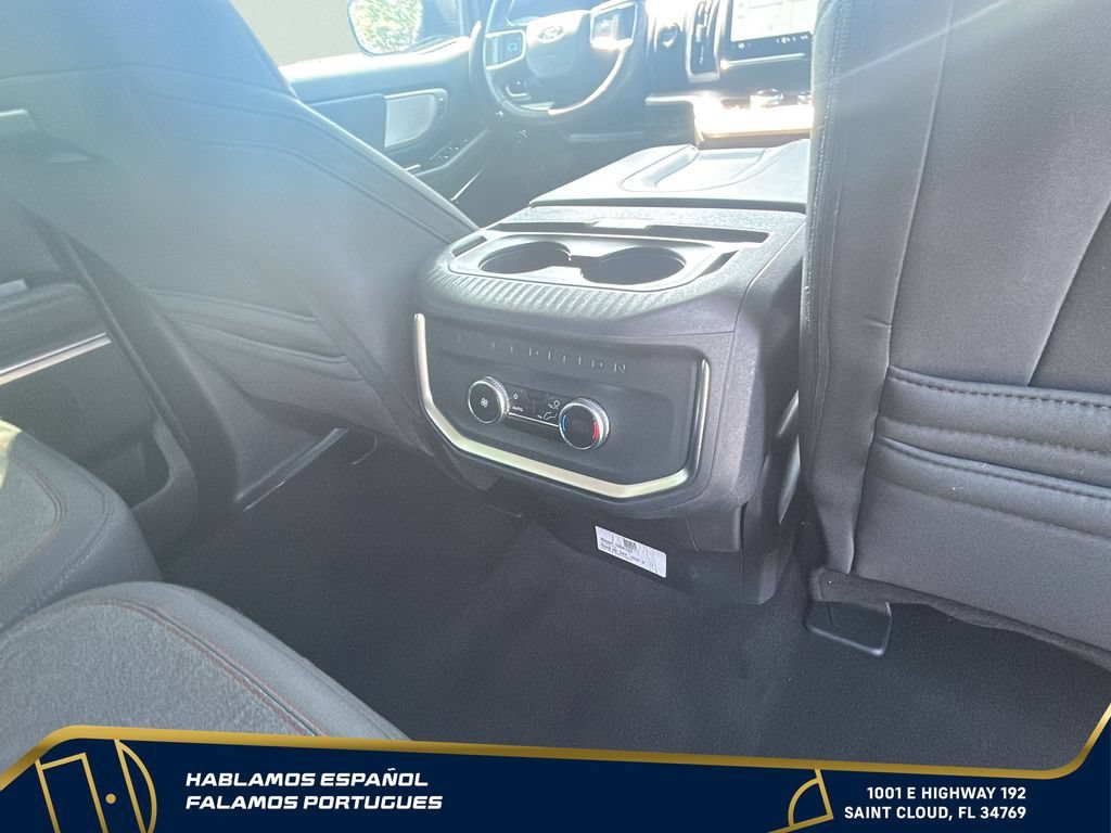 Used 2025 Ford Expedition Active AWD/4WD image 26