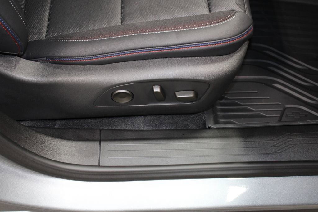 New 2026 Chevrolet Equinox EV RS w/ Active Safety Package 3 image 24