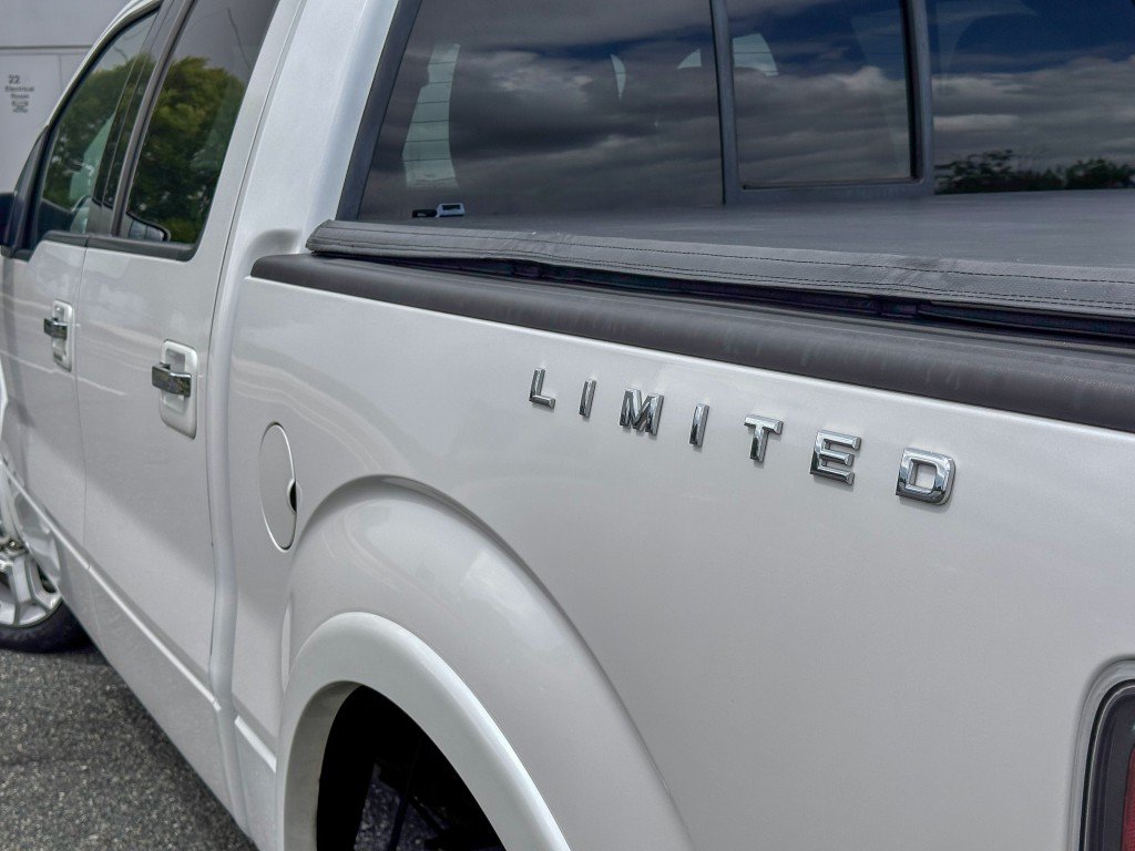 Used 2011 Ford F150 Lariat Limited AWD/4WD image 14