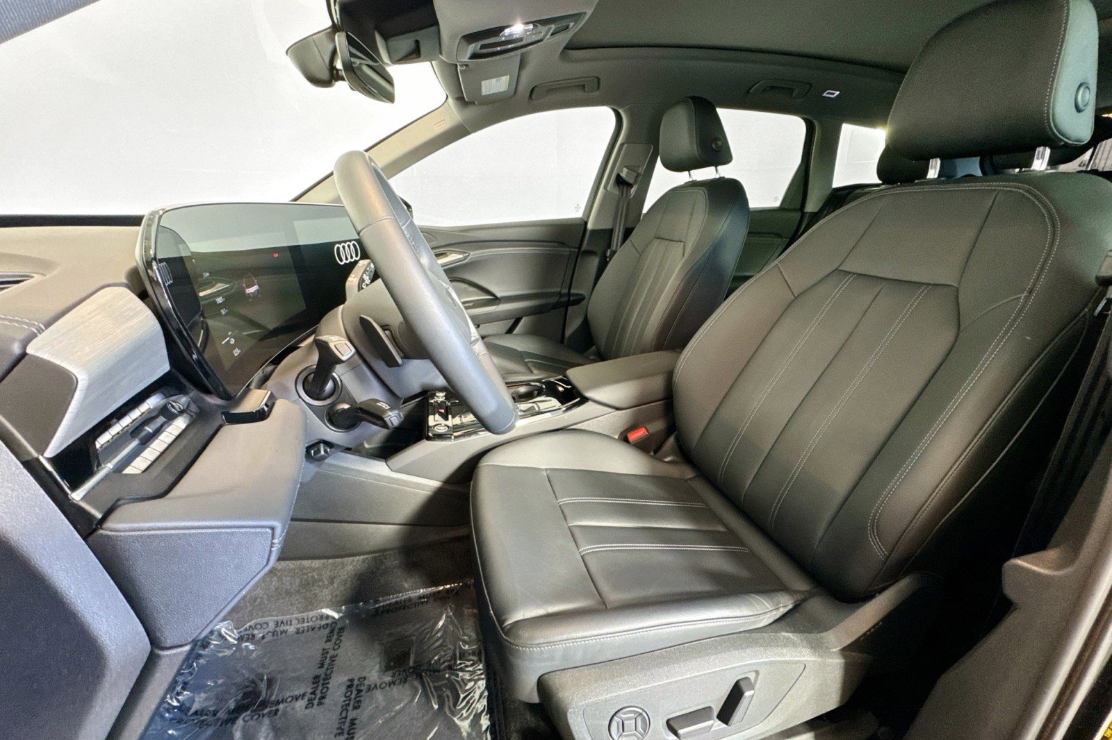 Used 2025 Audi Q6 e-tron Premium w/ Convenience Package image 18