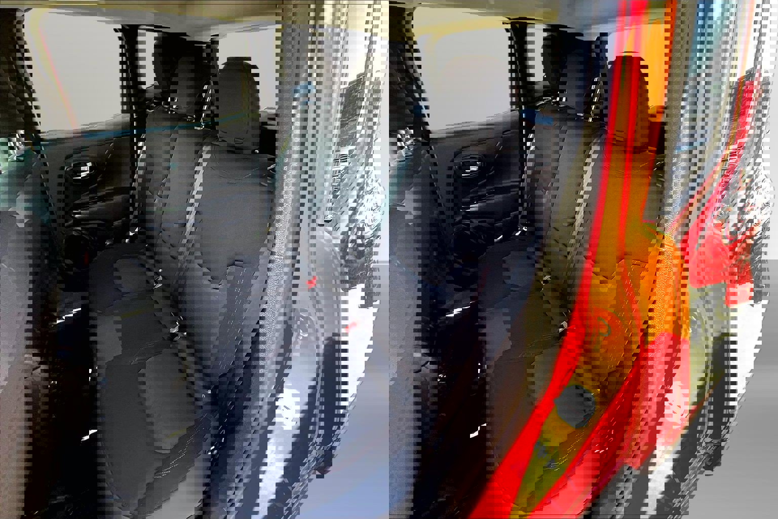 Used 2022 Jeep Renegade Trailhawk image 18