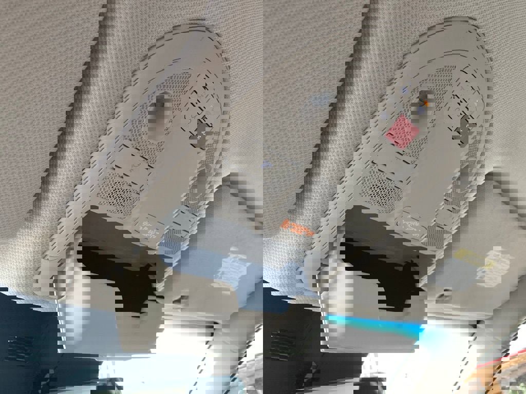 Used 2025 Genesis G70 2.5T image 29