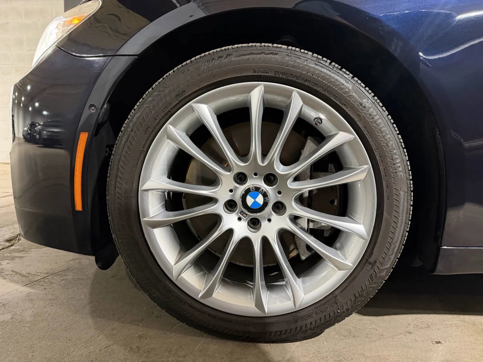 Used 2013 BMW 750Li xDrive AWD/4WD image 18