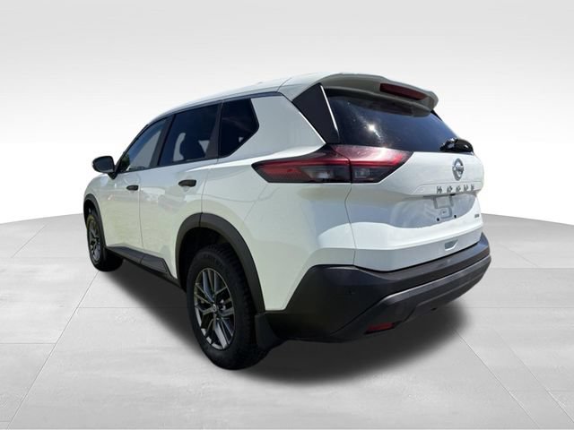 Used 2021 Nissan Rogue S AWD/4WD image 2