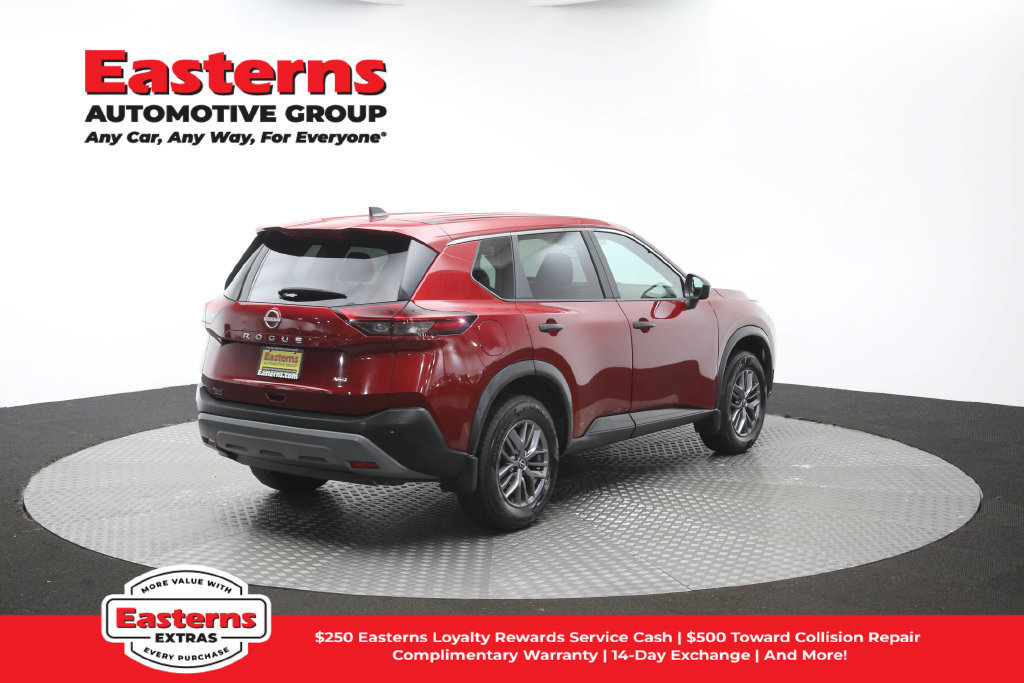 Used 2023 Nissan Rogue S AWD/4WD image 42