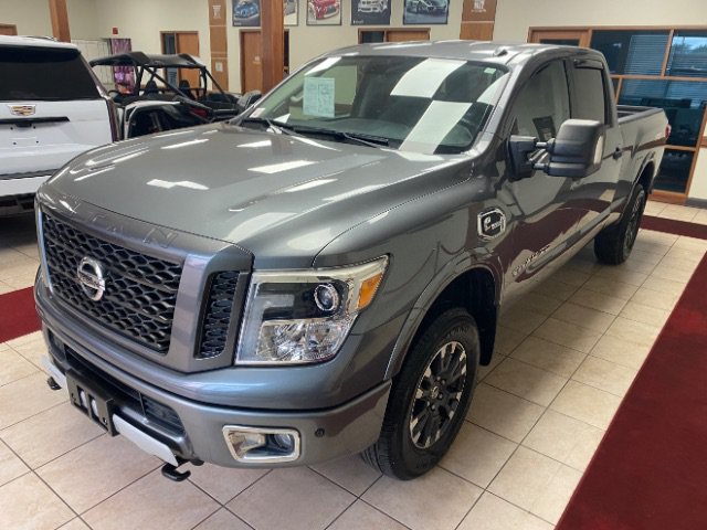 Used 2017 Nissan Titan PRO-4X w/ Pro-4x Convenience Package