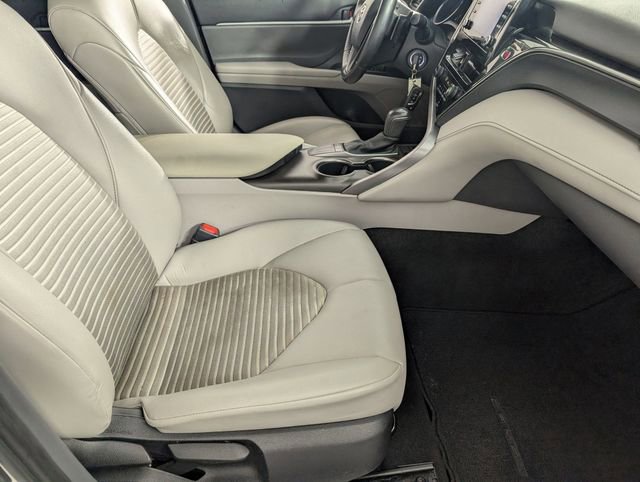 Used 2023 Toyota Camry SE image 29