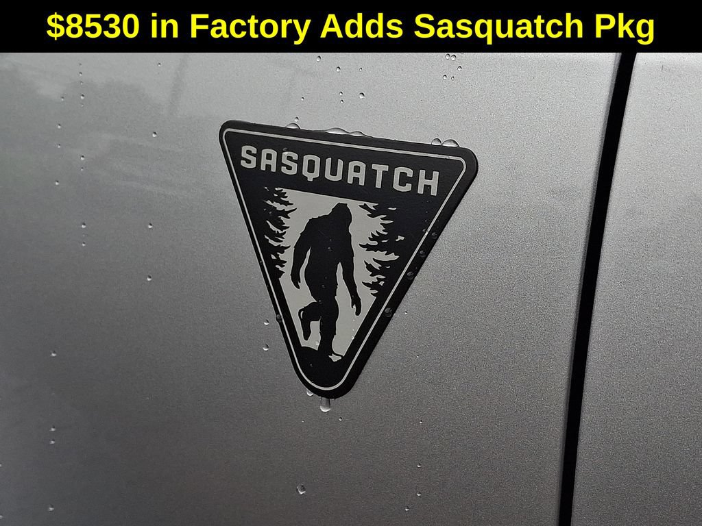 Used 2023 Ford Bronco 2-Door w/ Sasquatch Package AWD/4WD image 34