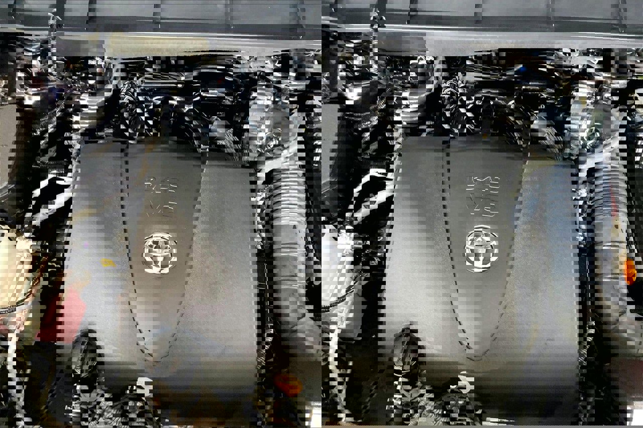 Used 2022 Toyota Highlander XLE image 32