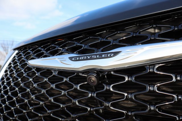 New 2026 Chrysler Pacifica Pinnacle w/ Trailer Tow Group image 6