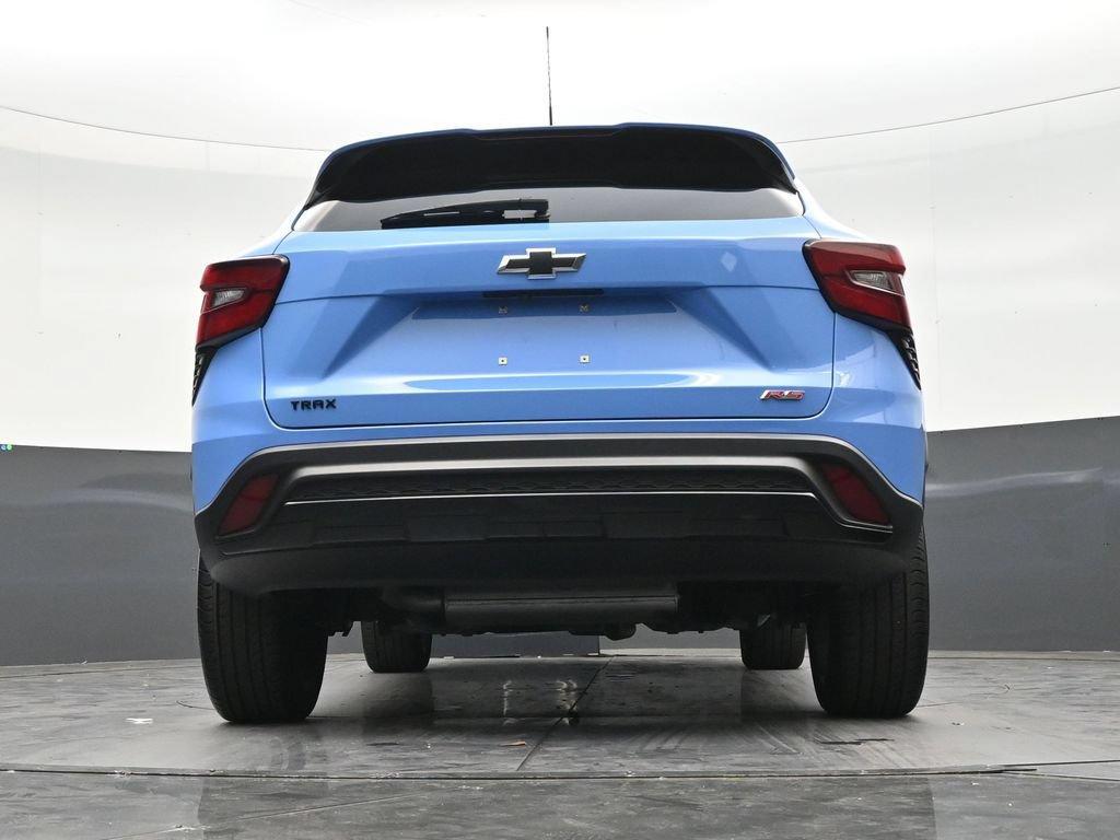 Used 2024 Chevrolet Trax RS FWD image 23