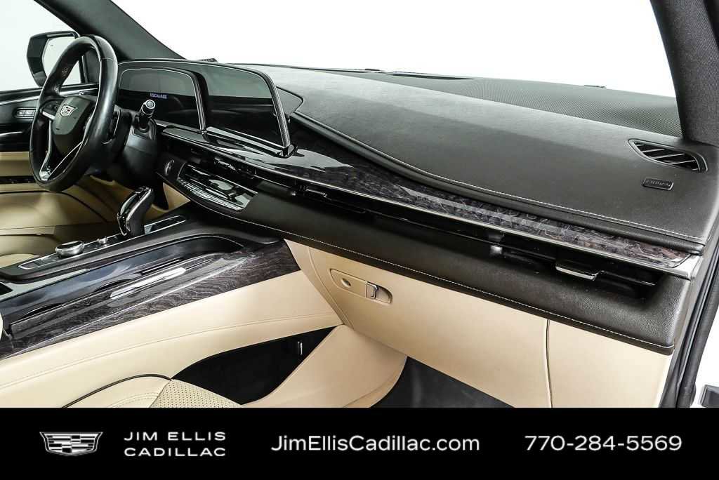 Used 2022 Cadillac Escalade ESV Premium Luxury image 27