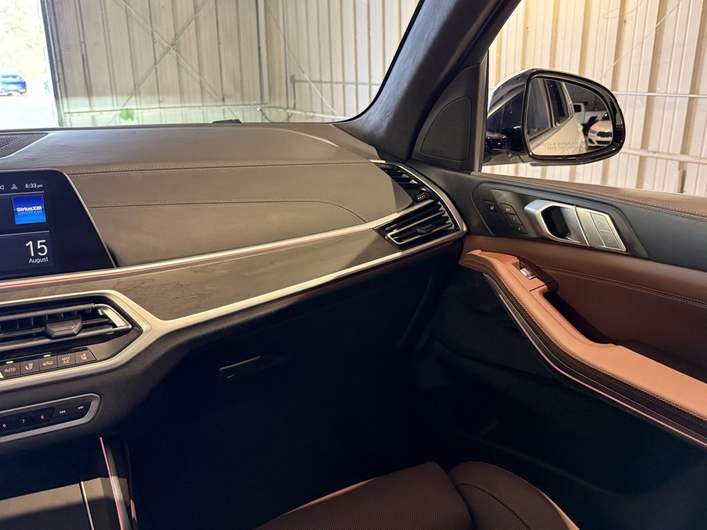 Used 2021 BMW X7 xDrive40i w/ Premium Package 2 image 50