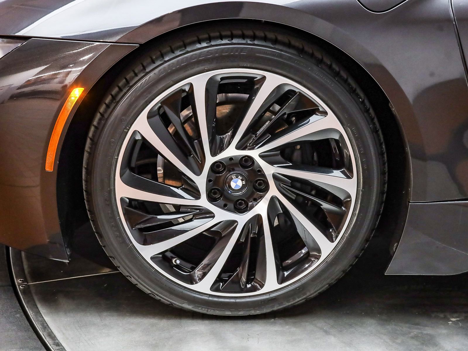 Used 2017 BMW i8 image 10