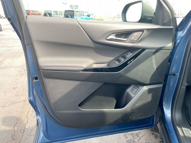 Used 2025 Chevrolet Equinox RS w/ Safety and Technology Package image 9