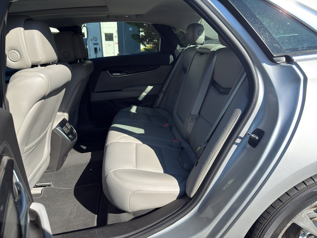 Used 2014 Cadillac XTS Luxury w/ Driver Awareness Package FWD image 6