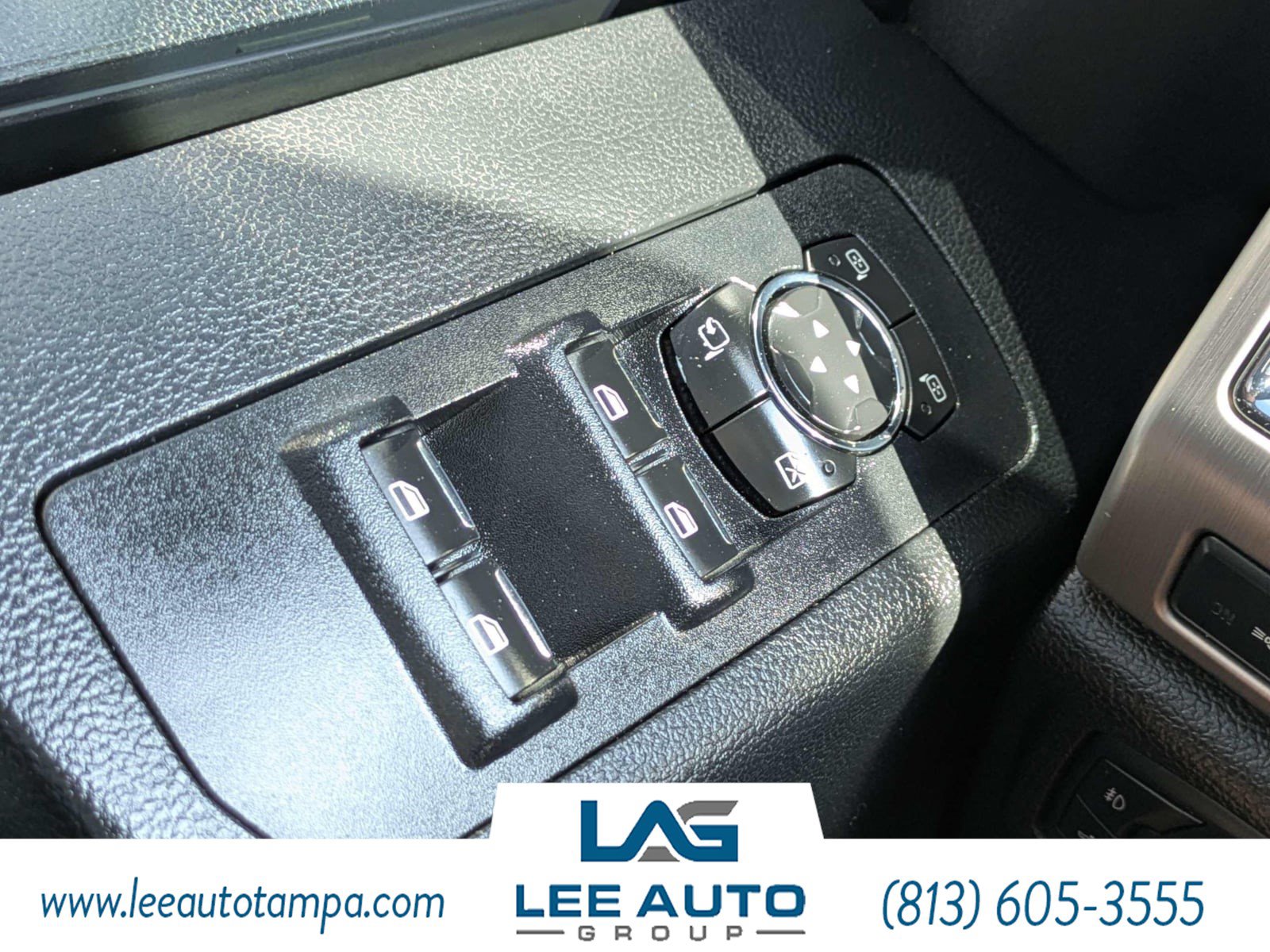 Used 2015 Ford F150 Platinum w/ Equipment Group 701A Luxury RWD image 22