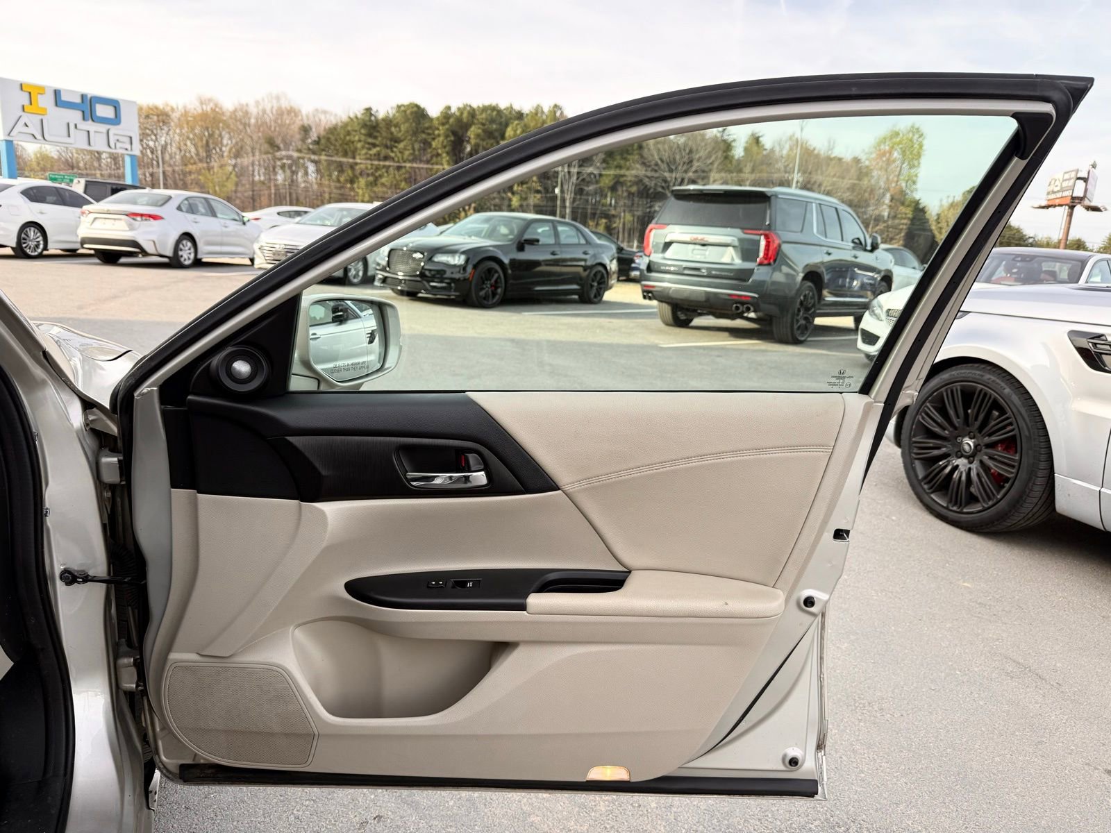 Used 2013 Honda Accord EX-L image 23