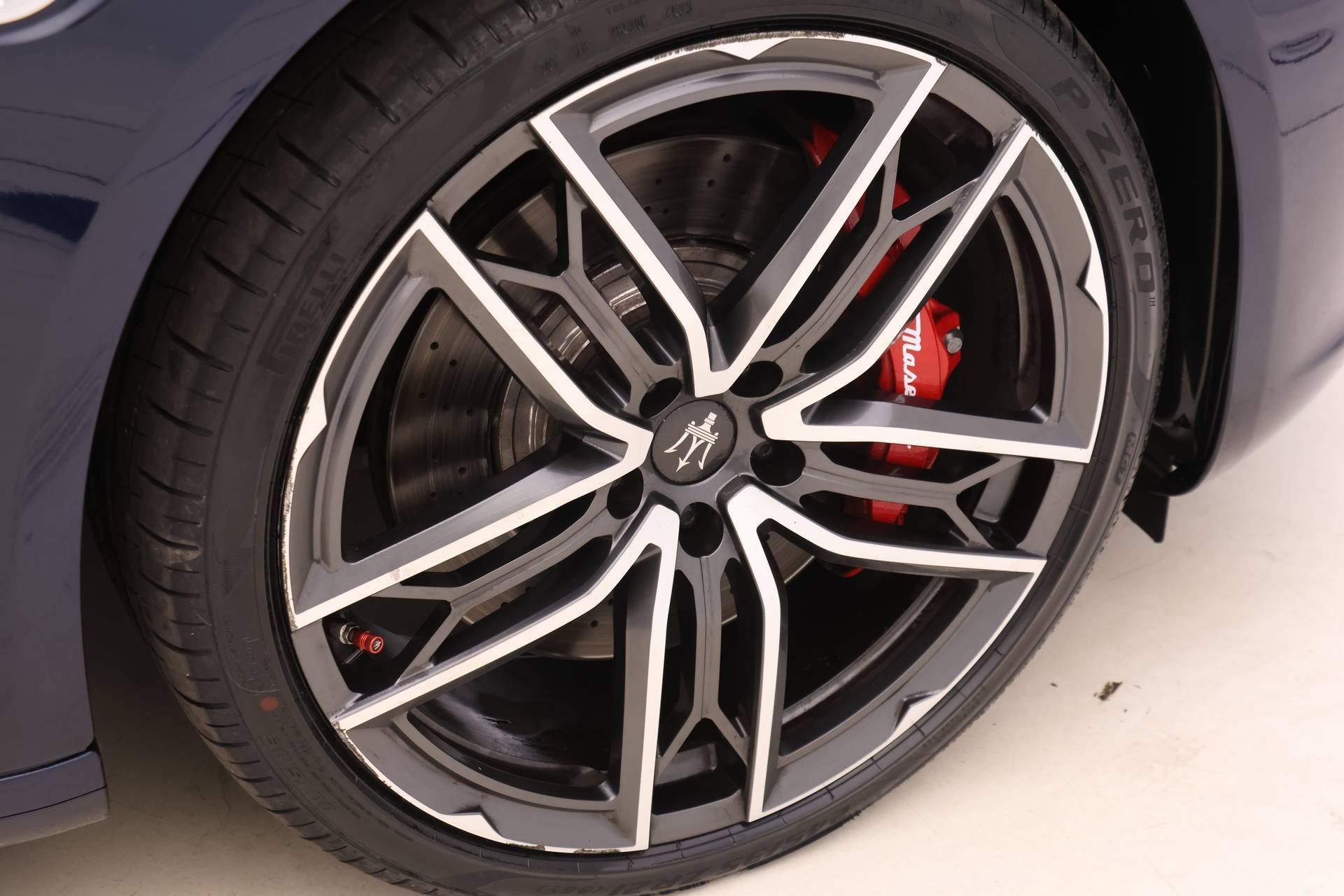 Used 2020 Maserati Quattroporte GTS GranLusso image 12