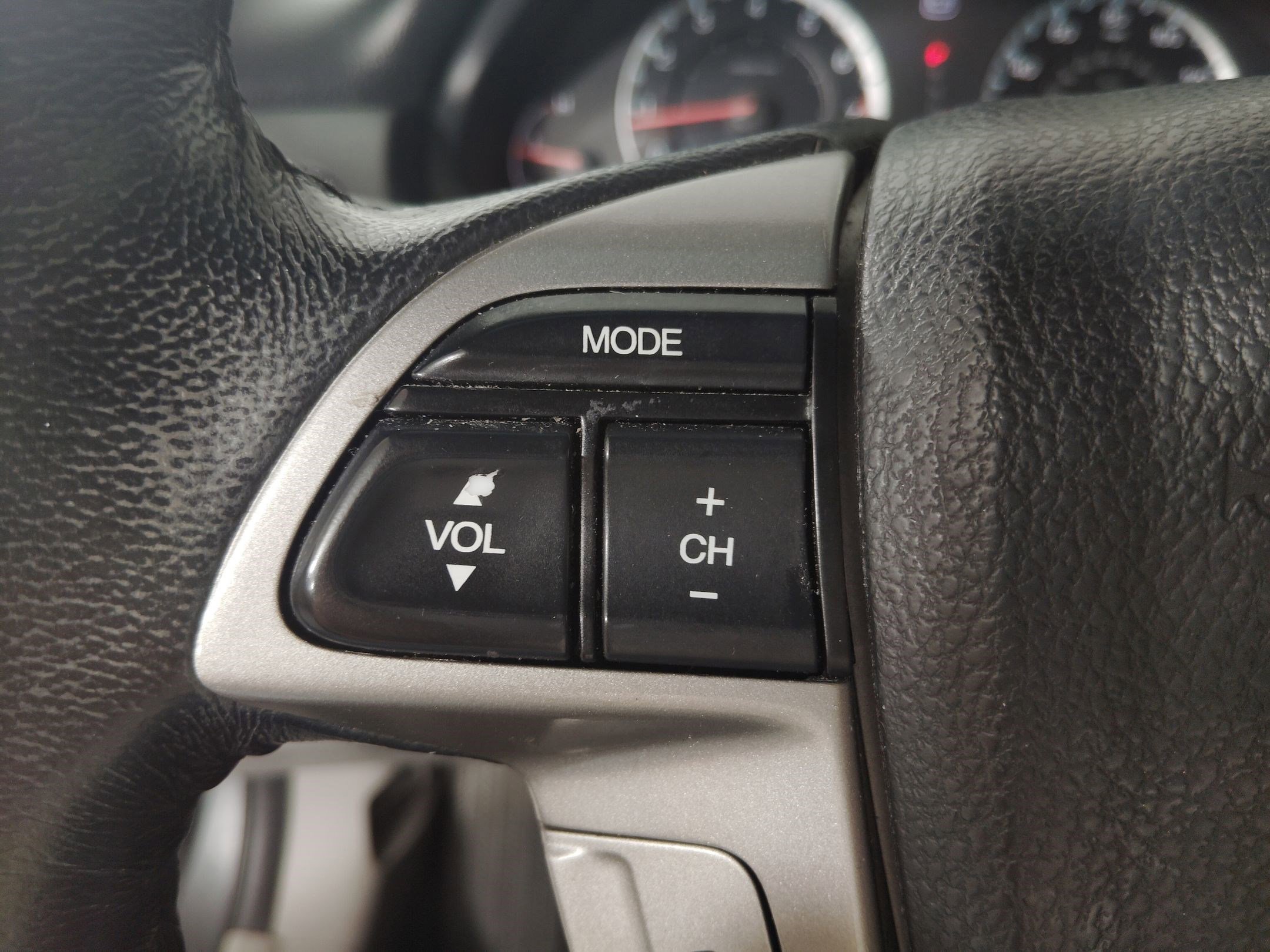 Used 2011 Honda Accord EX-L image 16