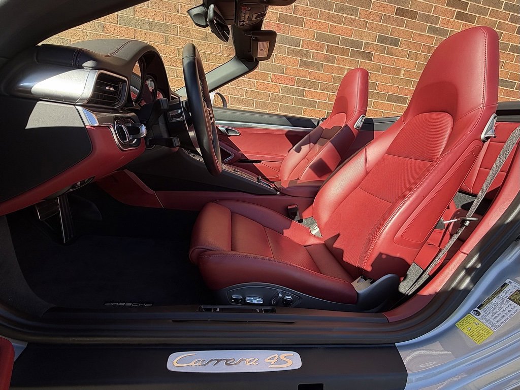 Certified 2019 Porsche 911 Carrera 4S image 5