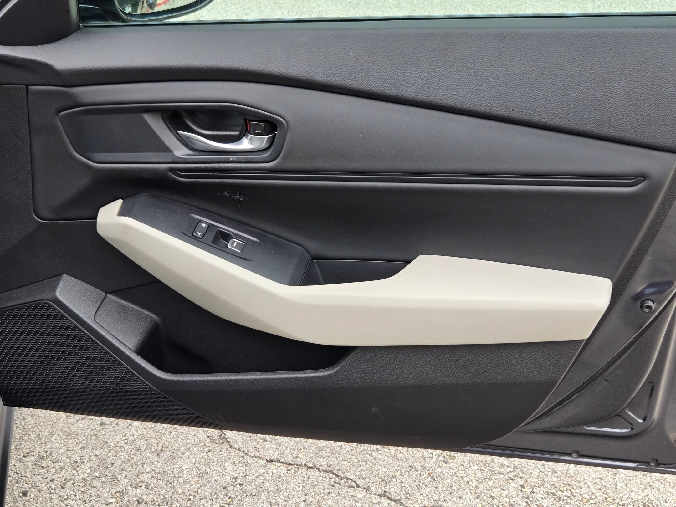 Used 2025 Honda Accord SE image 29