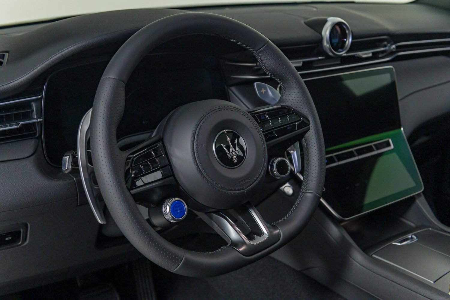 Used 2024 Maserati Grecale GT AWD/4WD image 15