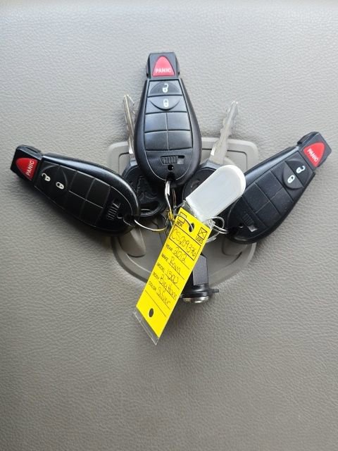 Used 2012 RAM 1500 Big Horn w/ Luxury Group image 22