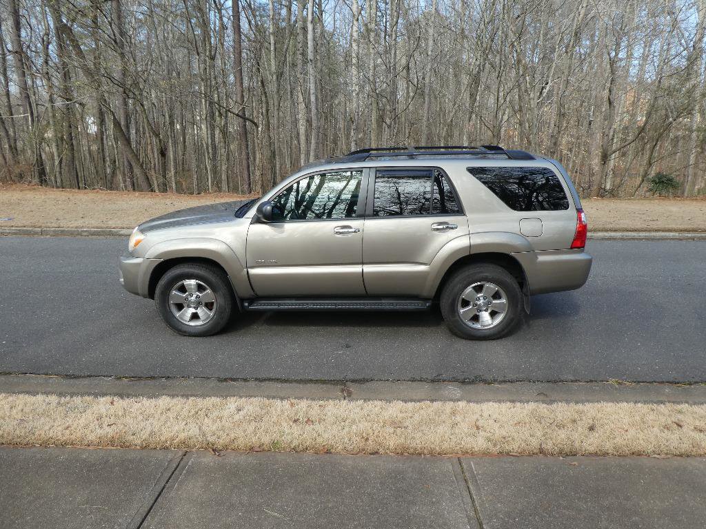 Used 2009 Toyota 4Runner SR5 image 17