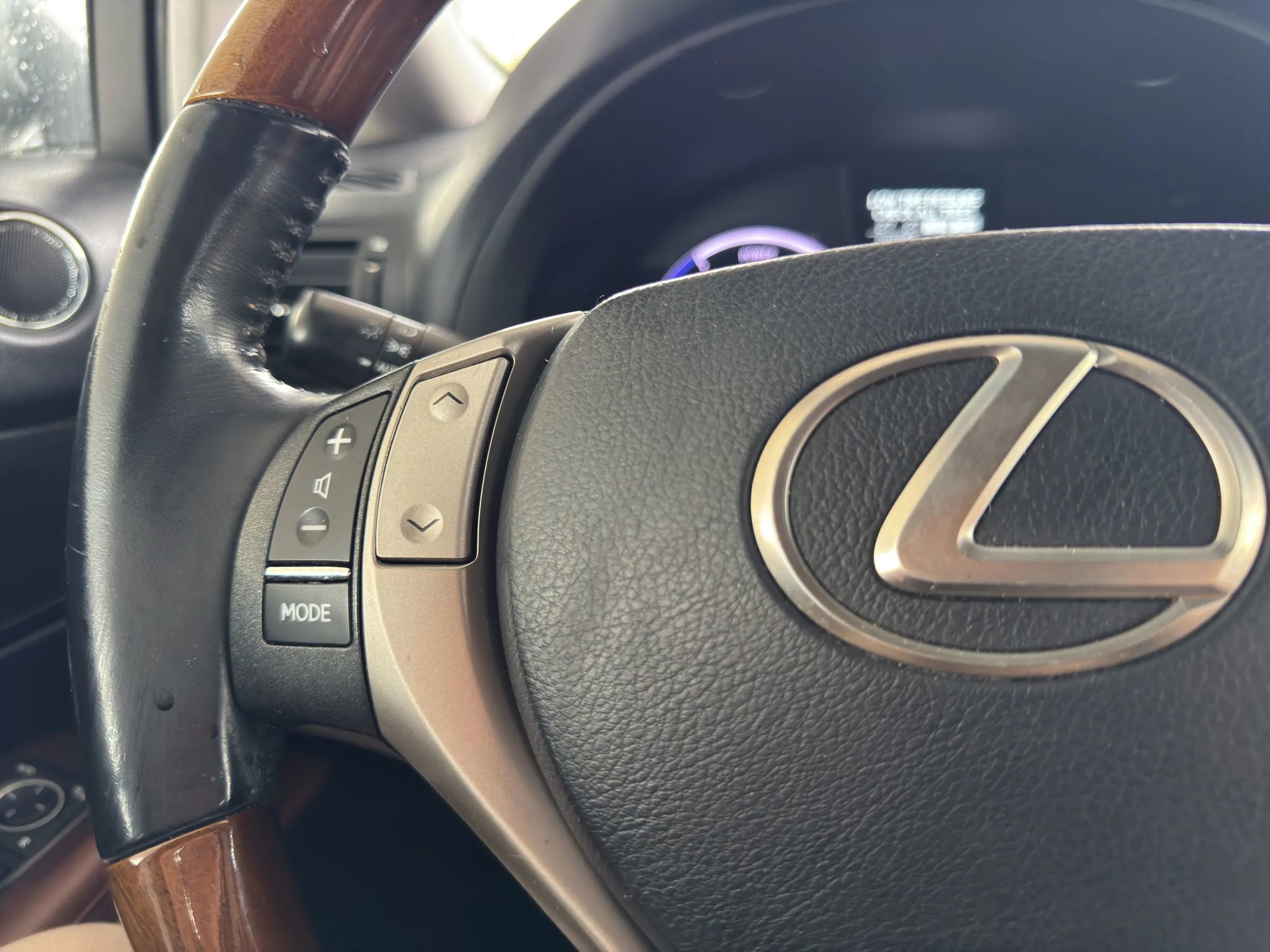 Used 2013 Lexus RX 450h FWD w/ Navigation Pkg image 32