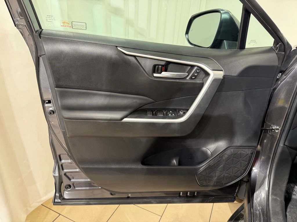 Certified 2023 Toyota RAV4 XLE Premium AWD/4WD image 15