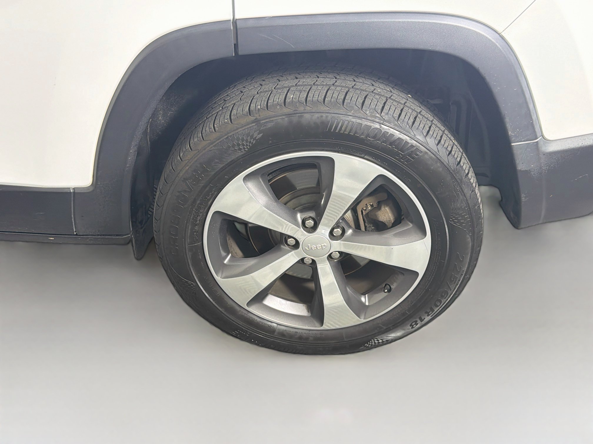 Used 2020 Jeep Cherokee Limited AWD/4WD image 11