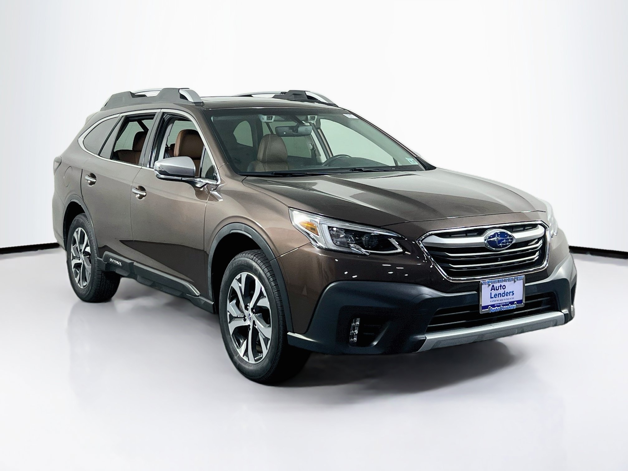 Used 2022 Subaru Outback Touring AWD/4WD image 3