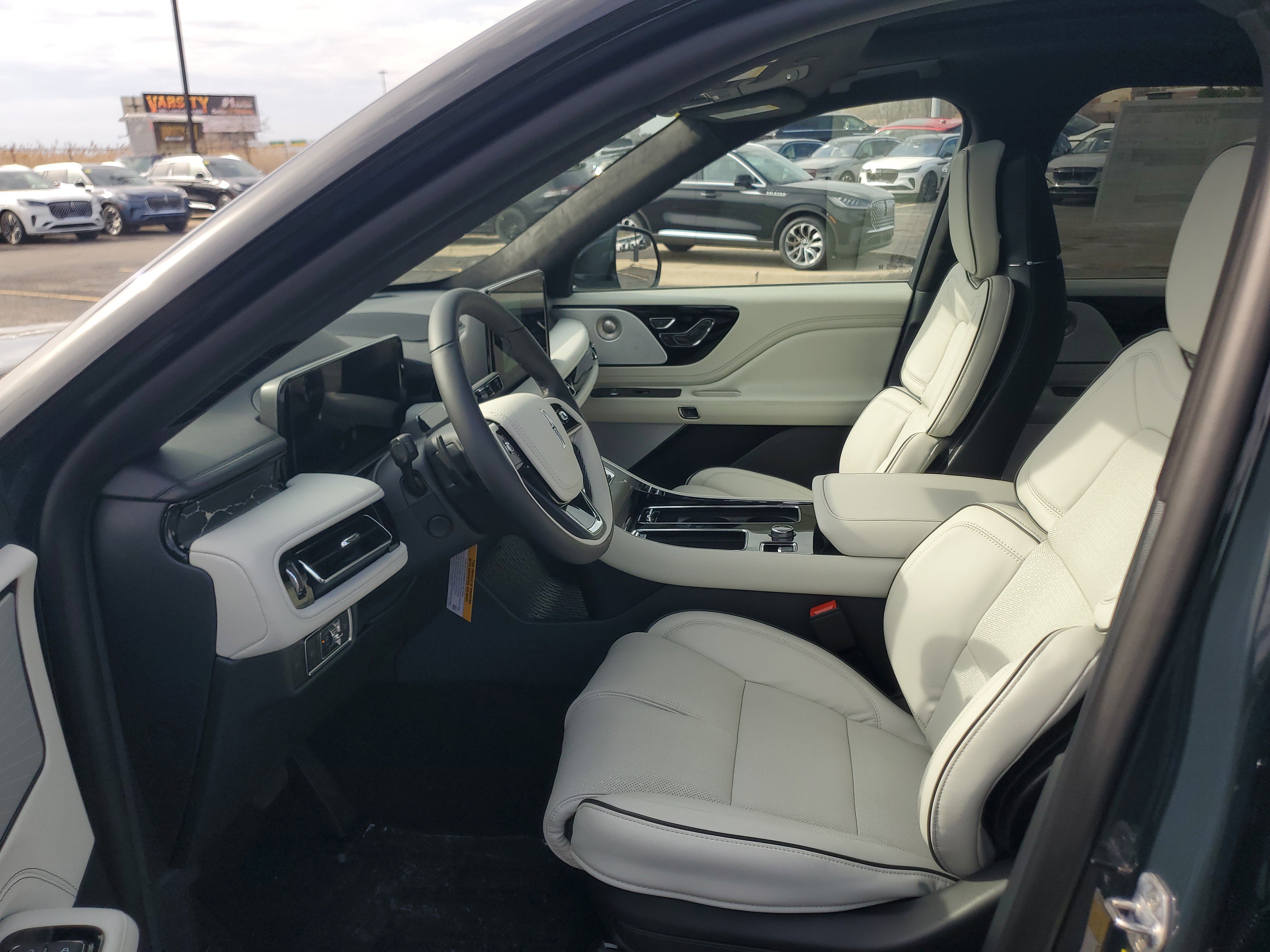 New 2026 Lincoln Aviator Black Label image 11