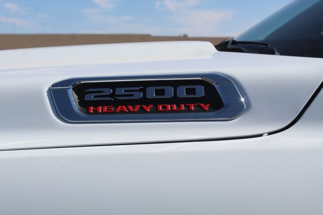 Used 2025 RAM 2500 Laramie AWD/4WD image 15