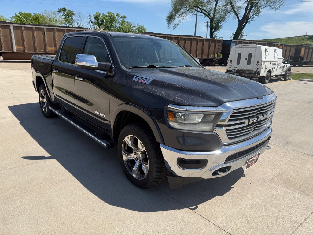 Used 2020 RAM 1500 Laramie AWD/4WD image 3