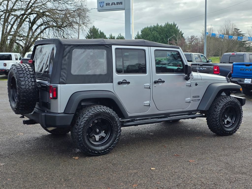 Used 2018 Jeep Wrangler Unlimited Sport w/ Connectivity Group image 28