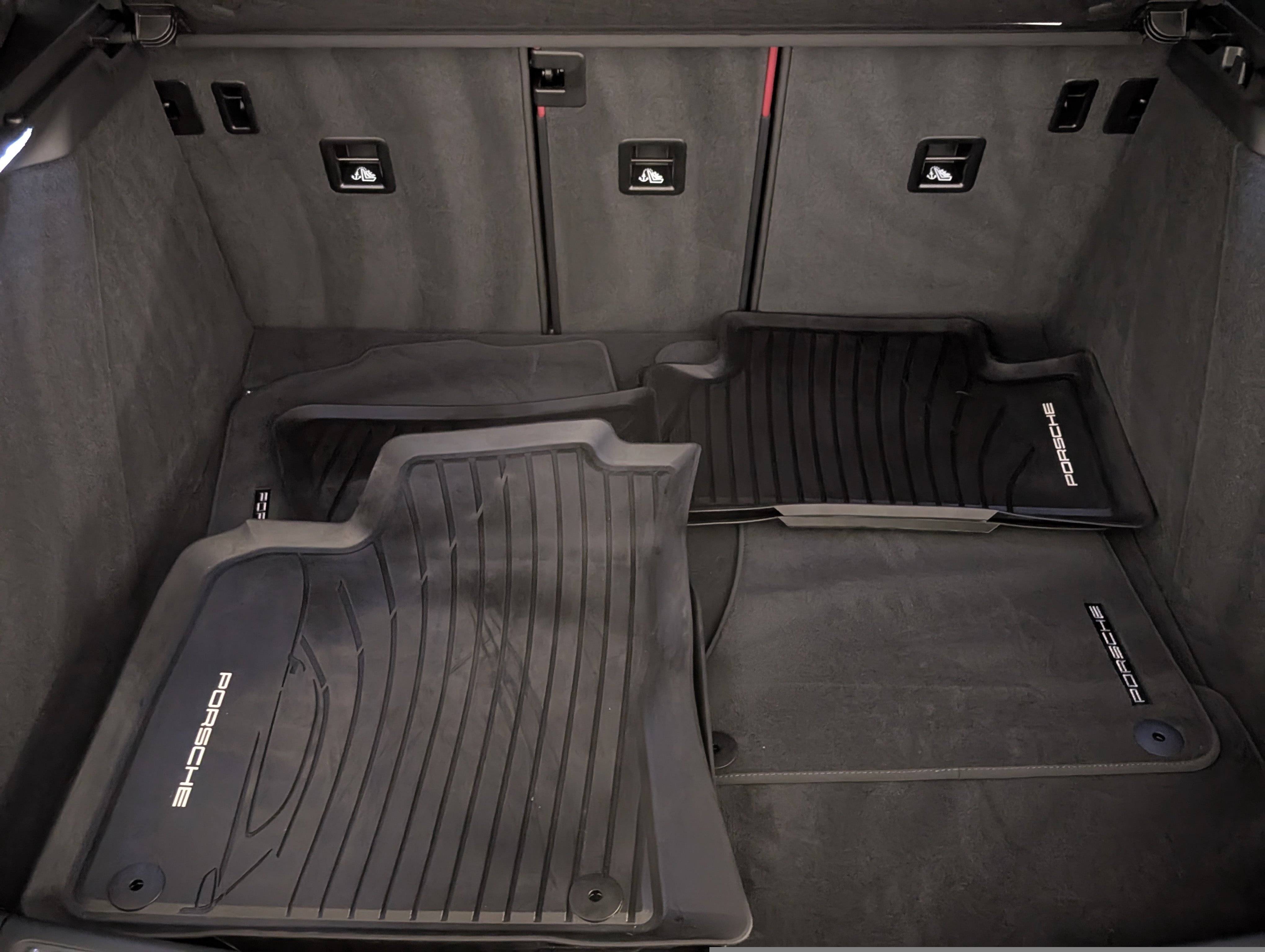 Certified 2025 Porsche Macan S AWD/4WD image 66