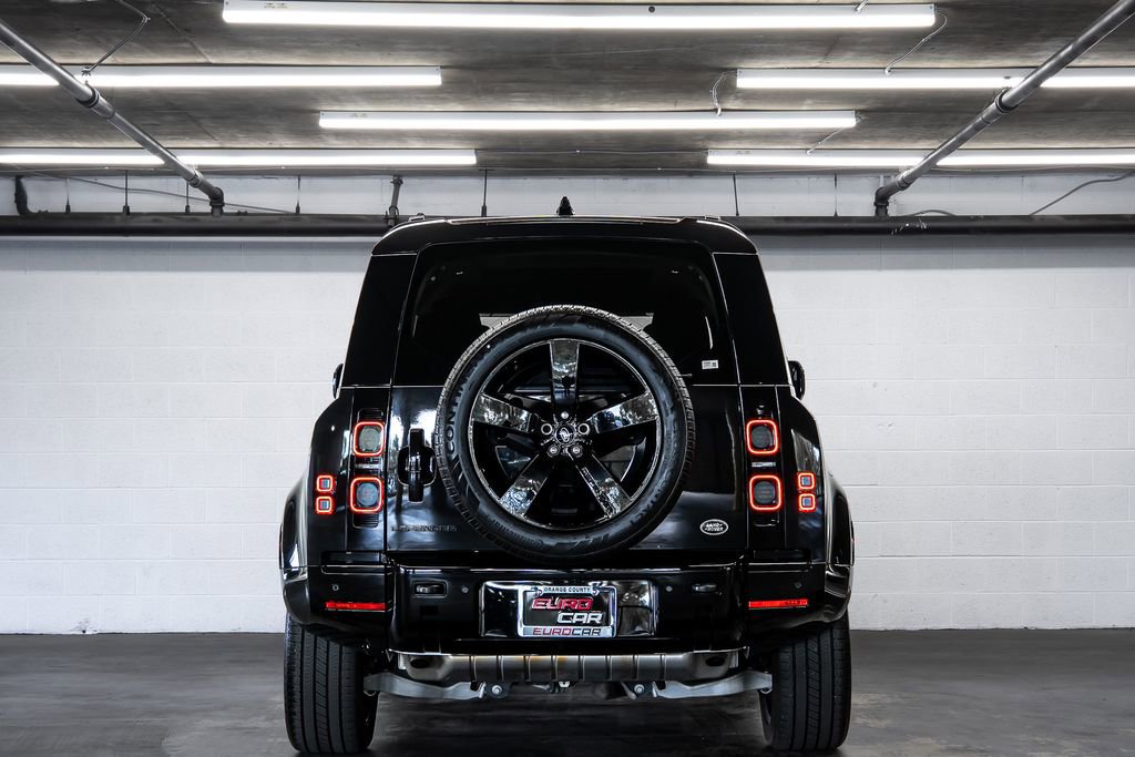 Used 2023 Land Rover Defender 110 X image 4