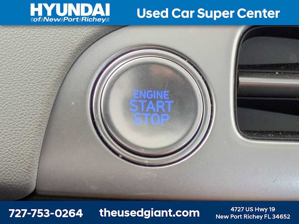 Used 2025 Hyundai Palisade SE FWD image 38