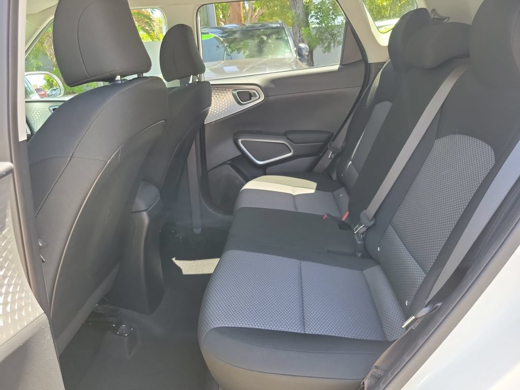 Certified 2022 Kia Soul LX FWD image 12
