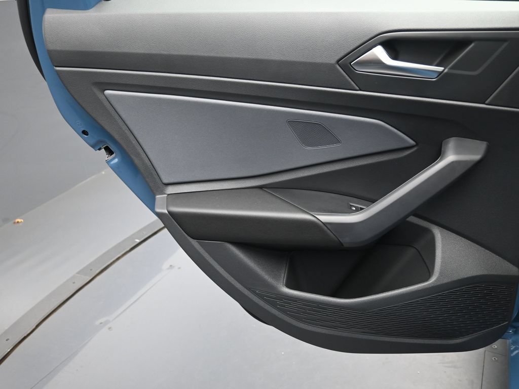 New 2026 Volkswagen Jetta SE FWD image 22