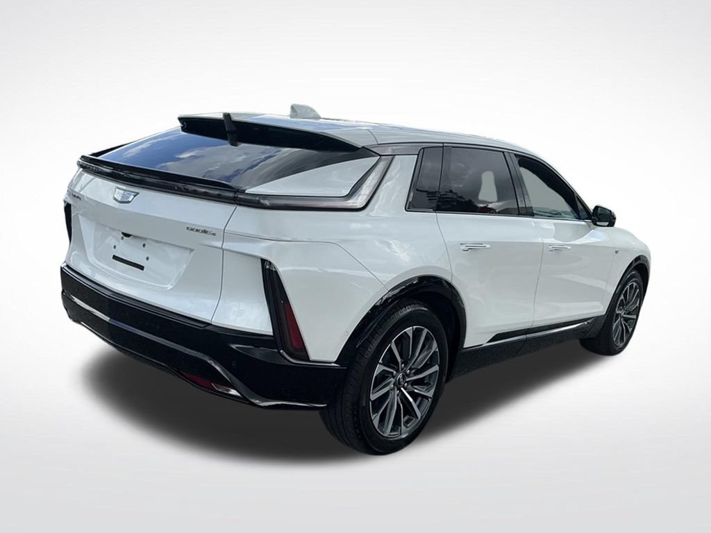 Used 2024 Cadillac Lyriq Sport AWD/4WD image 11