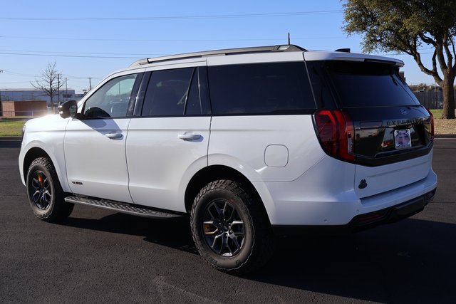 Used 2025 Ford Expedition Tremor image 17