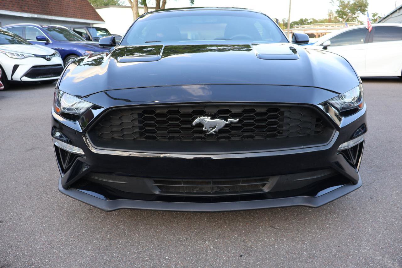 Used 2020 Ford Mustang Coupe RWD image 2