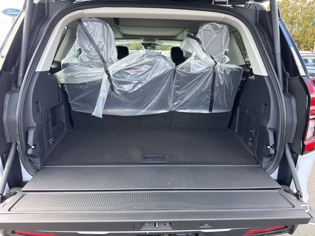 New 2026 Ford Expedition Active image 11