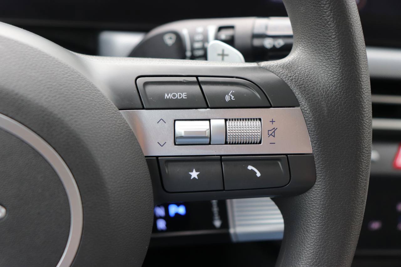 Used 2025 Hyundai Sonata SEL FWD image 29