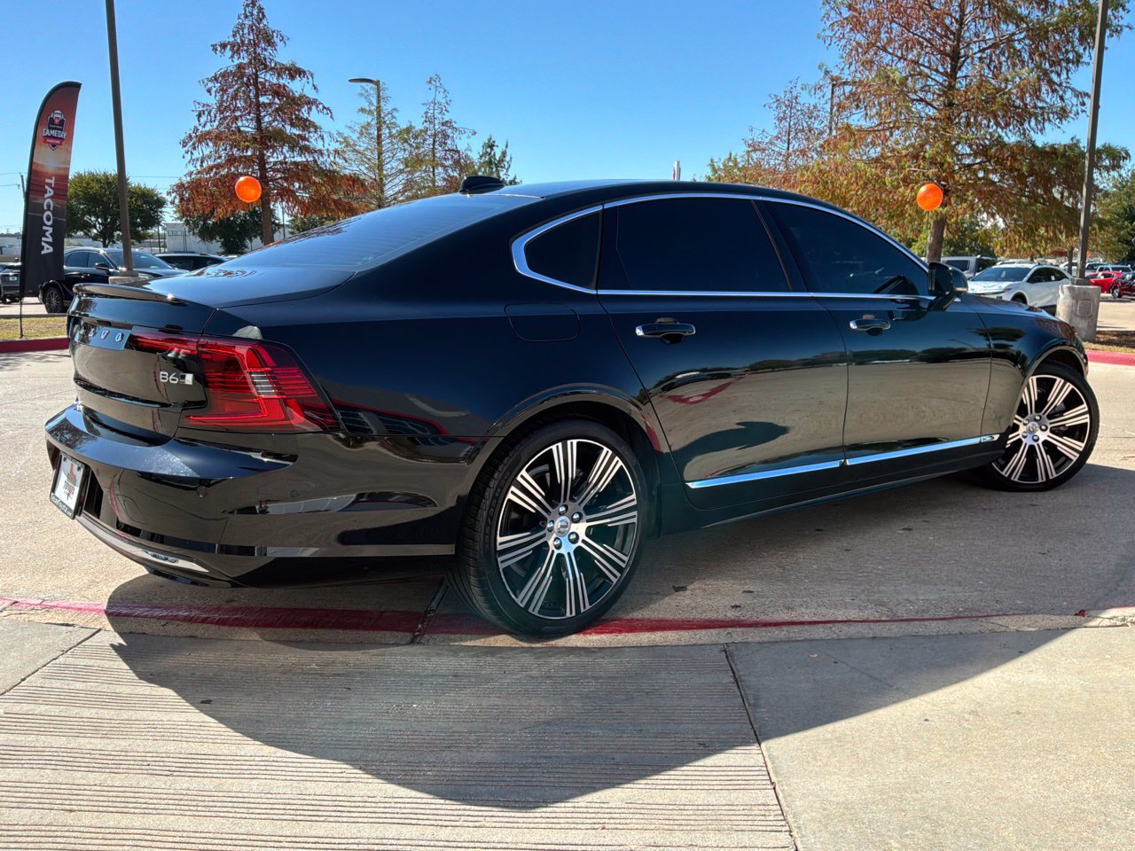 Used 2022 Volvo S90 B6 Inscription w/ Advanced Package AWD/4WD image 6