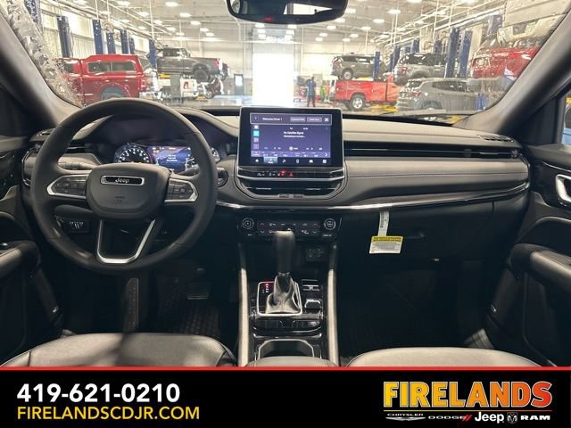 New 2025 Jeep Compass Latitude w/ Sun & Sound Group image 11